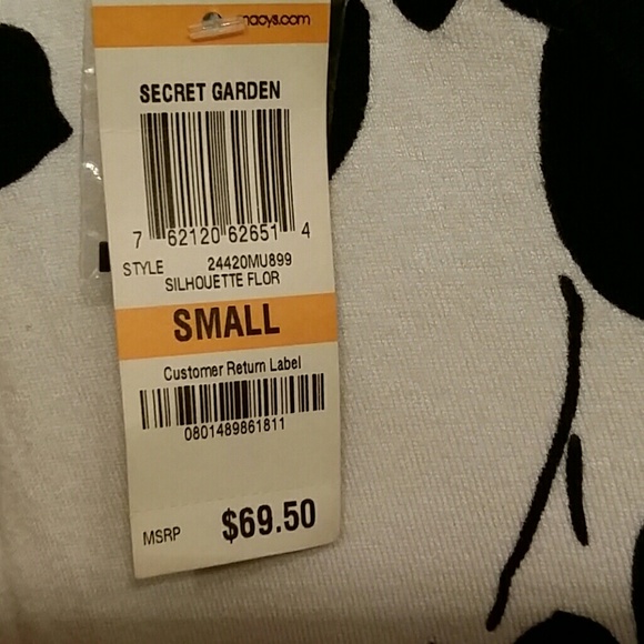 Sweater - Picture 5 of 6